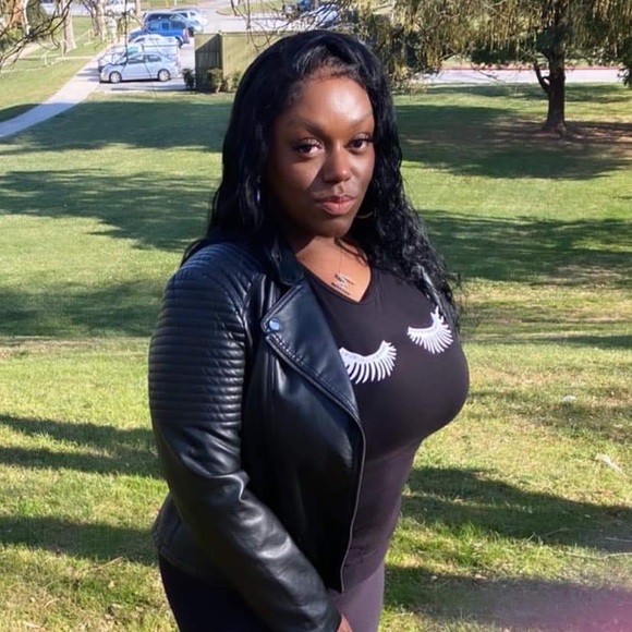 Meet your Posher, Natasha - Picture 1 of 1